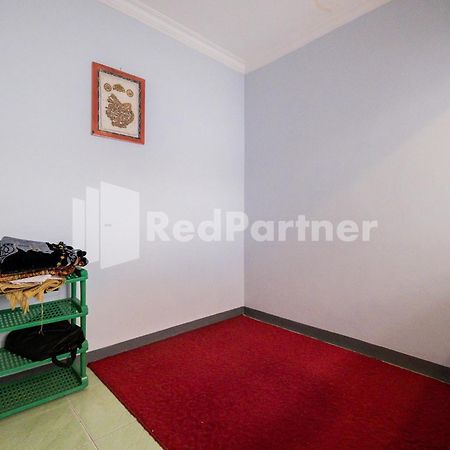 Swun Stay Inn At Sawahan Mitra Reddoorz Malang Ngoại thất bức ảnh